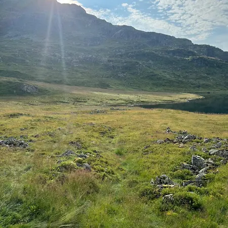 Wild Norwegian Nature, Between Preikestolen & Trolltunga Feriehus *